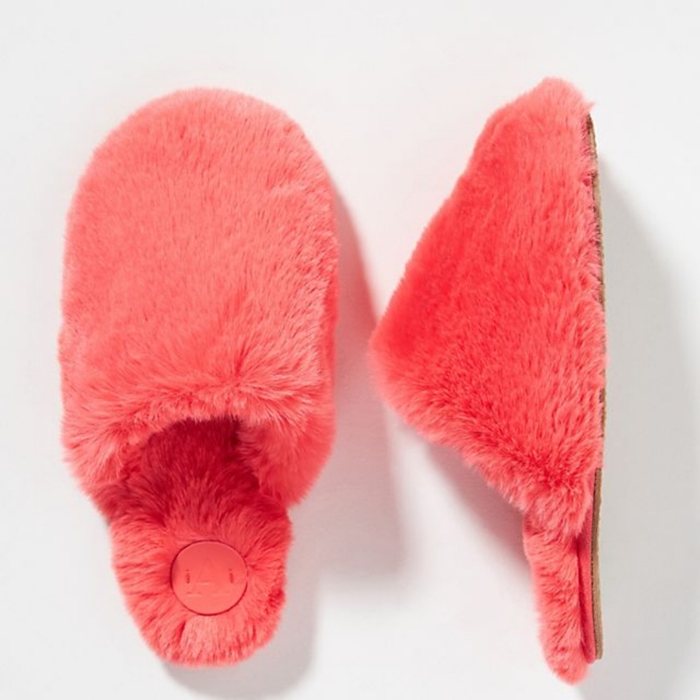Anthropoligie Sadie Coral Furry Slippers Xs